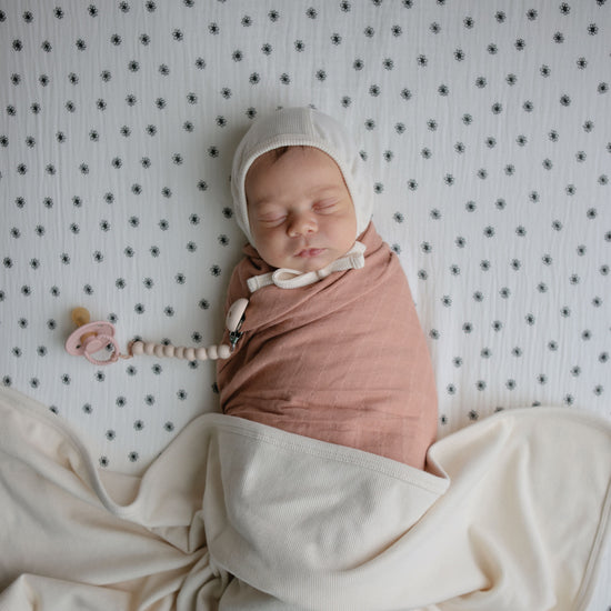 【mushie ムシエ 公式 オンラインショップ】おくるみ Black Daisy mushie ムシエ